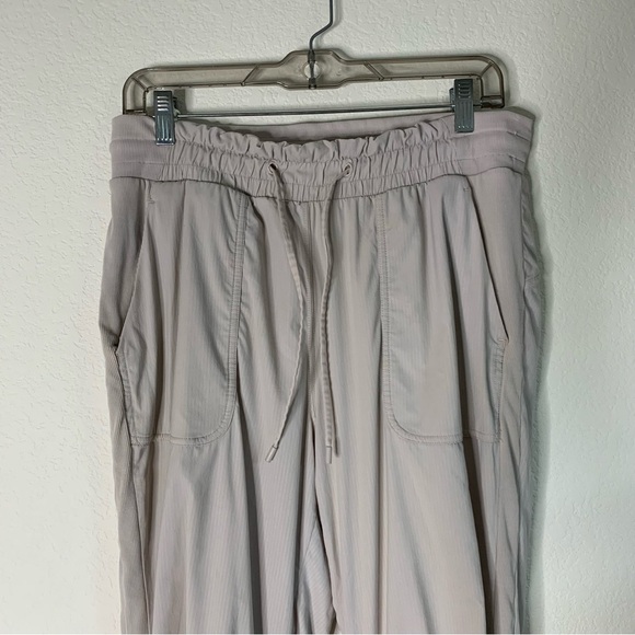 Lululemon womens beyond the studio lined joggers 10 - Picture 4 of 10